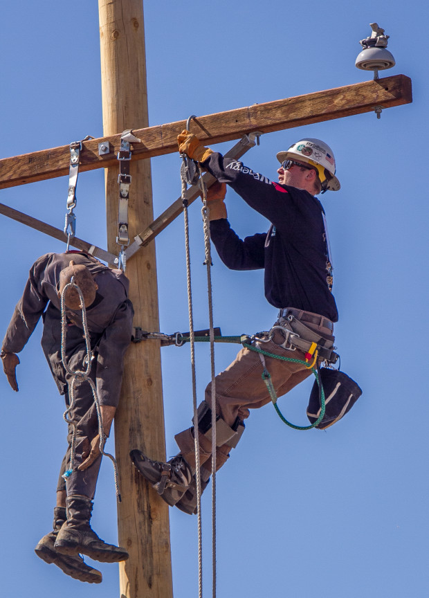 IBEW 1245 apprentice linemen flaunt their skills, support military veterans at Reno Linemans Rodeo