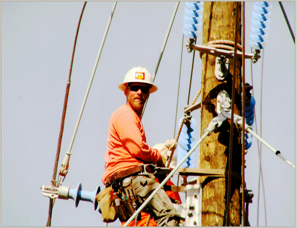 Diversified Utility Services Works on New Transmission Circuit