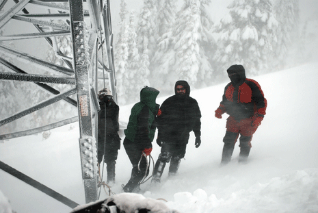 Grizzly_Peak_Winter_Workers