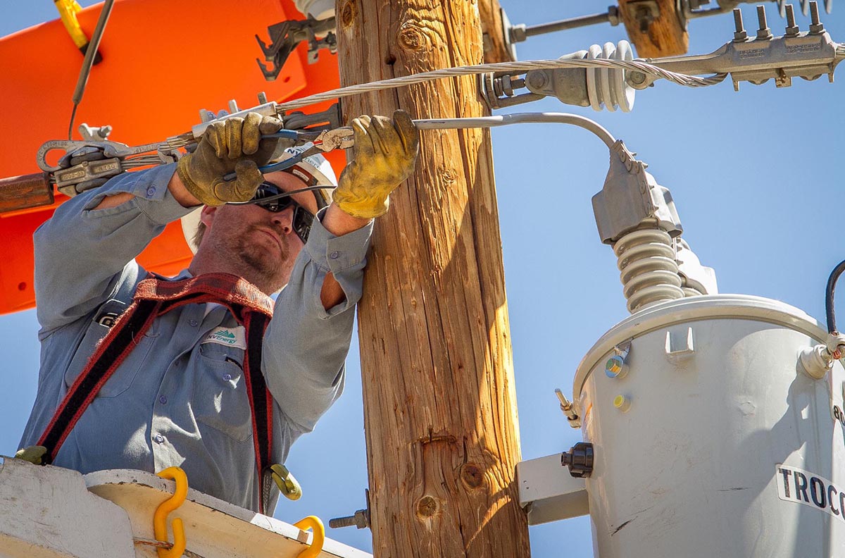 On Track 1245 Members Perform Transformer ChangeOut In Nevada