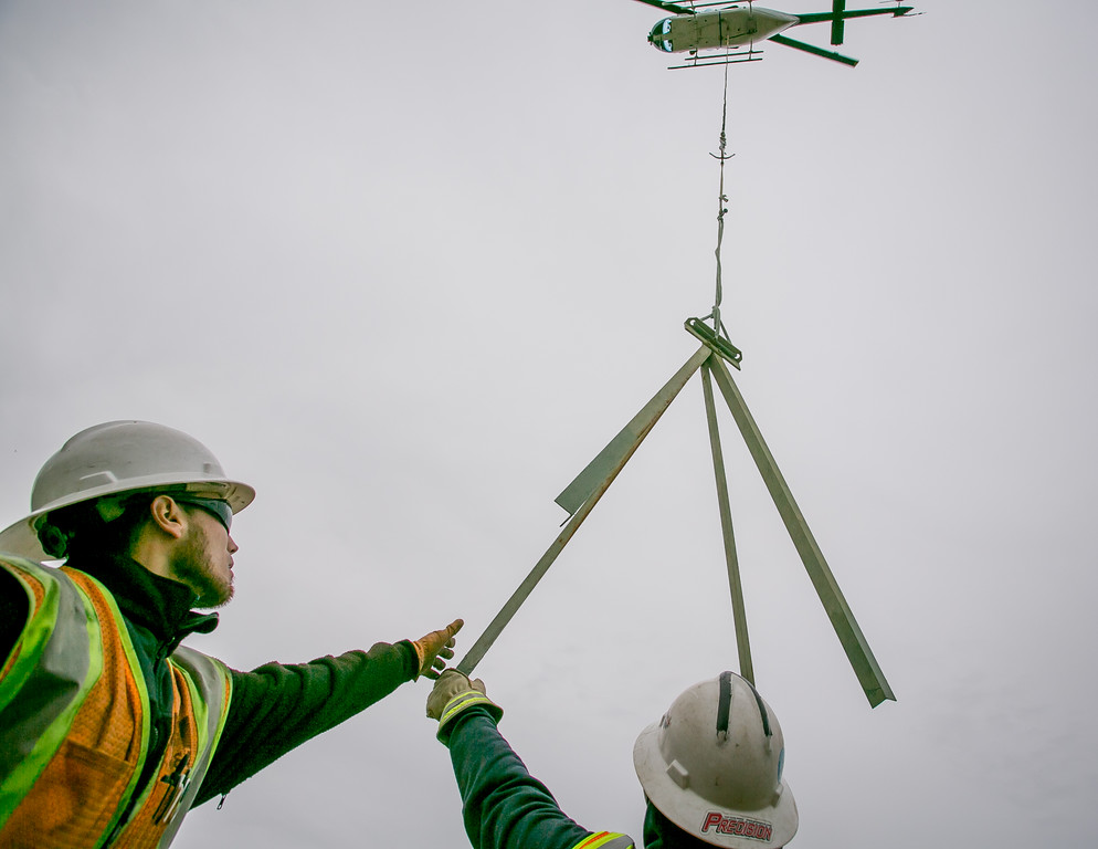 Helicopters Assist GC Crew With Transmission Job in Grass Valley