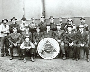 PG&E found a few workers willing to cross the picket lines, presumably including the group shown here on June 7, 1913—one month into the strike. Pacific Gas & Electric
