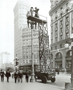 Lamp trimmers were especially vulnerable to harassment by strikers. This PG&E lamp trimmer is shown working in 1916, three years after the strike. Pacific Gas & Electric